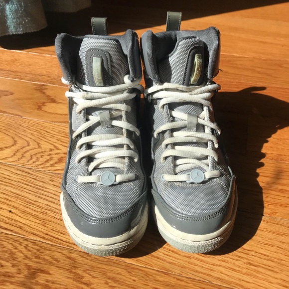 Air Jordan Flight TR’97 (GS)shoes LT GraphiteWhite - Picture 7 of 8